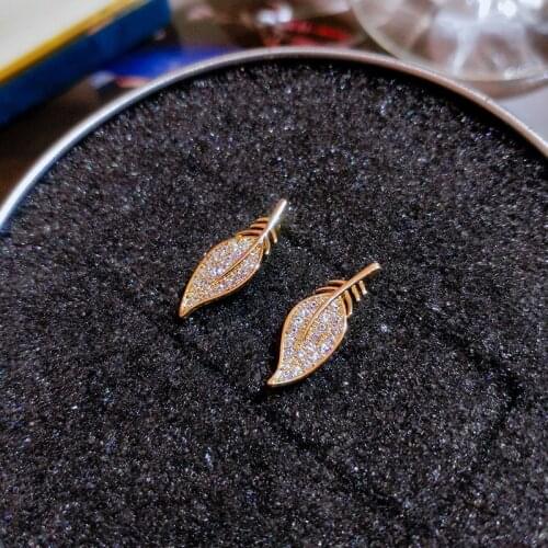 Korean Style Simple Temperament Full Diamond Leaf Shape Earrings 925 Silver Ladies Earrings Wild Earrings Ladies Accessories