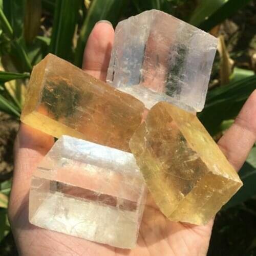 Top! Natuurlijke Quartz Crystal Ijsland Spar Minerale Onderwijs Monsters Cure 1Pc