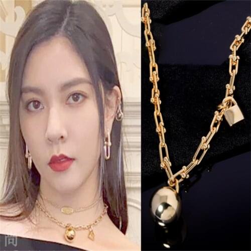 Song Yuxi with the European and American sweater chains boasting chain stylus metal sphere crude necklace