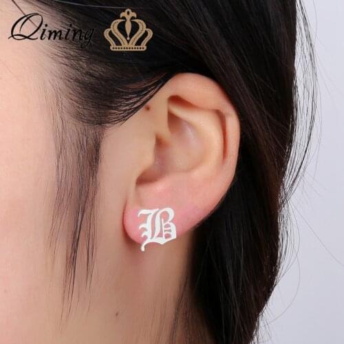 QIMING Letter B Initial Stud Earrings Women Ladies Baby Birthday Gift Old English Ancient Jewelry Accessories Rose Gold Earring