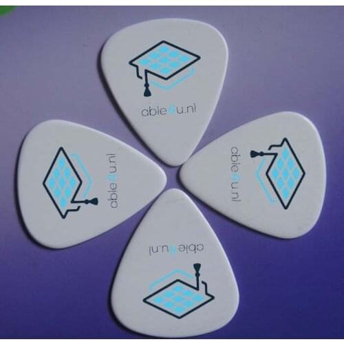 0.71mm celluloid standard guitar pick with logo printing( logo as the picture)