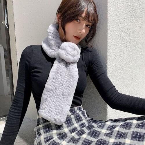 2020 Knitted Rex Rabbit Fur Scarf Collar with Flower Women Winter Warm Wraps Shawl Girl Fashion Fur Rings Muffler High Quality