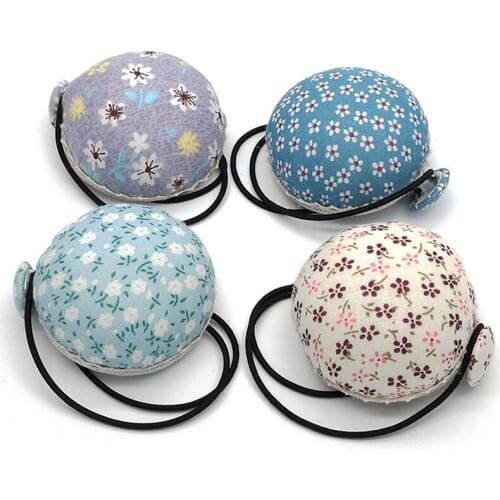 Lovely Ball Shaped Needle Pin Cushion Wrist Strap Sewing Needle Pillow For Cross Stitch Sewing Accessories