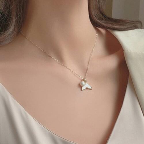 U-Magical Temperament Trumpet Simulated Pearl Pendant Necklace for Women Exquisite Gold Color Metallic Necklace Jewellery