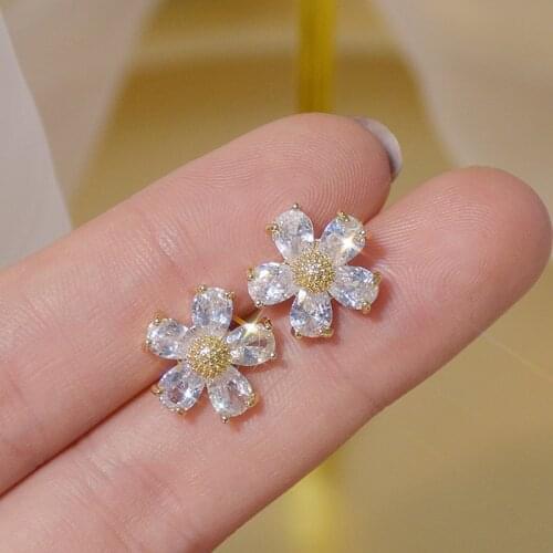 2021 New Arrival Classic Crystal Flower Stud Earrings for Women Sweet Zircon Flower Jewelry Fashion Brincos Accessories Gift