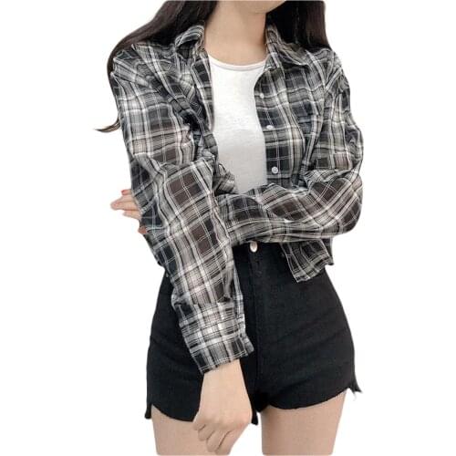 Women Street Blouse Shirts Button Down Pocket Shirts Classic Long Sleeve Plaid Print Loose Vintage Crop Tops Casual Outwear