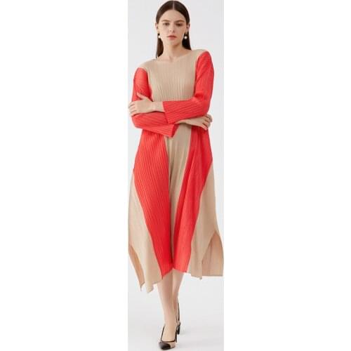 2021 autumn and spring new temperament mid-calf round neck dress contrast color loose folda large irregular skirt for woman
