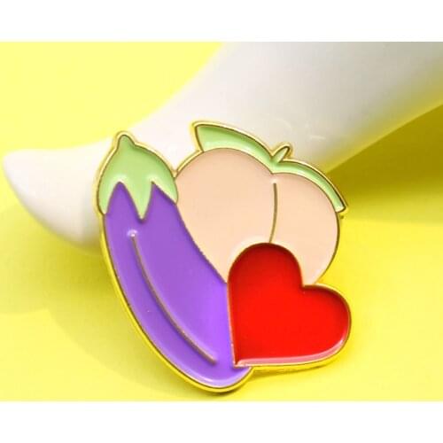 Vegetable fruit Enamel Brooch I love eggplant and peach lapel pins Lovely fashion jewelry emblem friend gift badge