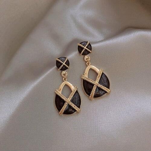 2019 New Arrival Vintage Women Dangle Earrings Romantic Earrings Elegant Atmosphere Female Korean Jewelry Simple Eardrops