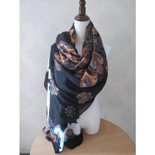 Wholesale price 2021 Womens Beach scarf designed by Spanish brand DESIGUAL （02