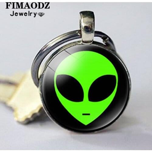 FIMAODZ Cartoon Green Alien Key Chain Space Alien Head Glass Photo Alloy Bag Pendant Fashion Key Chain Ring Children Gift