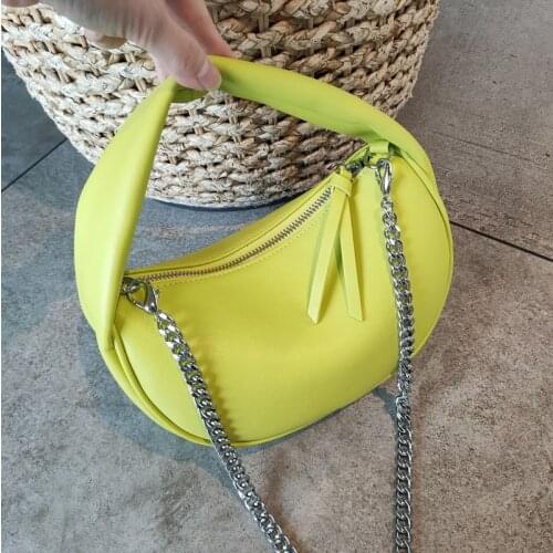 2021 New Fashion Versatile Chain Portable Makaron Cowhide Single Shoulder Underarm Mini Saddle Bag Girl