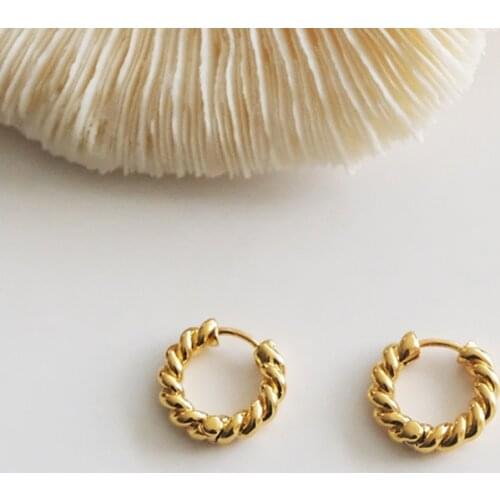 Korean Version of the High-sense Winding Ring Gold Tiny Twisted Hoop Earrings Minimalist Dainty Chic Huggie Earrings Hoops