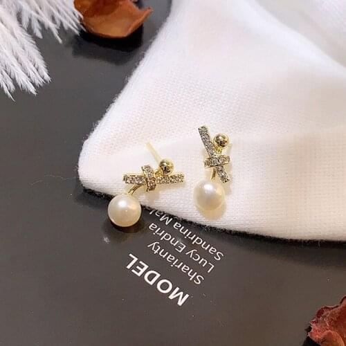 DAIMI Freshwater Pearl Studs Earrings Bow-knot Style Earrings For Women