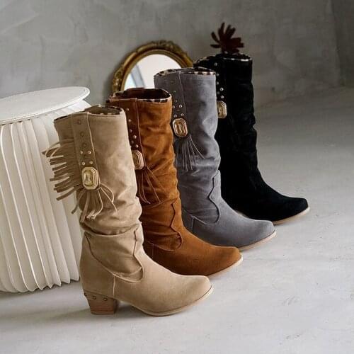 2020 Autumn New Womens Boots Thick Heel Mid Heel High Boots European And American Rivet Suede Fringed Boots Plus Size