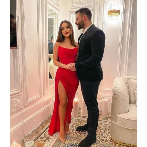 Sexy Long Red Satin Evening Dresses with High Slit Floor Length Zipper Back Pleated Formal Party Gowns for Women