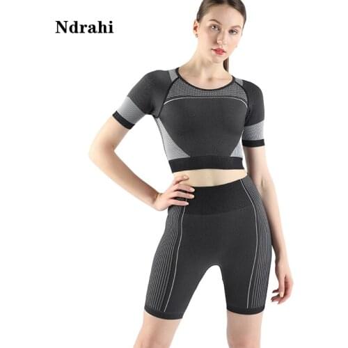 Ndrahi Women's Travel Shorts