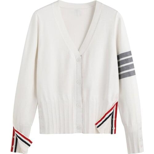 Autumn Winter Knitted Female Cardigan Loose Streetwear Knit Sweater Coat Cute Cartoon Print V Neck knitted cardigan Women Jacket