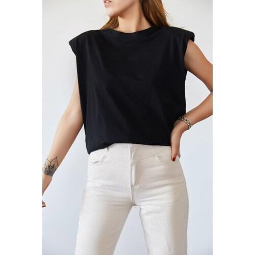 Basic T-Shirt Women With Padded Black - White