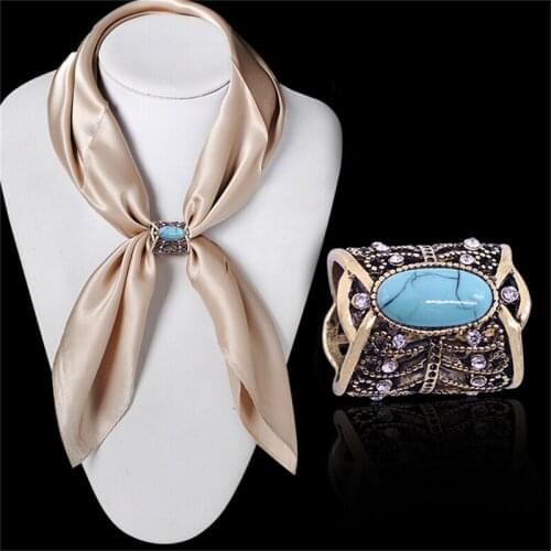 1PCS Vintage Moon Stone Rhinestones Brooch Fashion Bohemia Scarf Buckle Jewelry Hollow Scarf Clips Lapel Pins For Women Gift