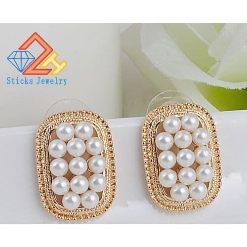 Modern Stud Earrings Fashion Alloy Cute Geometric Earrings Pearl Earrings Female Jewelry
