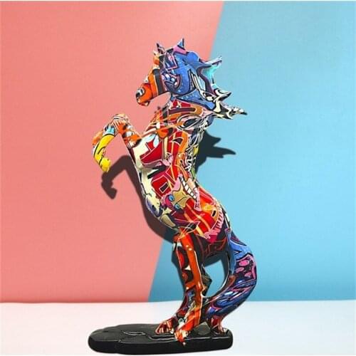 Horse Statues Home Decor figure Resin Animal Sculpture Living Room Porch Wine Cabinet Home Decoration To Success Resin Crafts