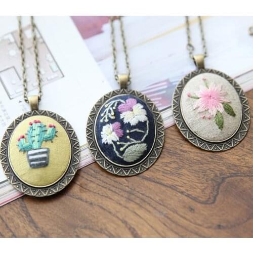 1pc Beautiful Cross Stitch Kits DIY Hand Embroidery Set Necklace Sweater Chain for Women Cloth Art Flower Chrismas Gift