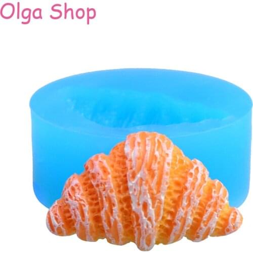 GYL411 26.4mm Croissant Silicone Mold - Pastry Bread Candy Chocolate Resin Earring Jewelry Making Necklace Brooch Pendant