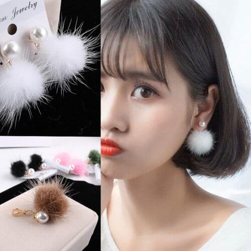 New fashion 2018 Luxury Temperament Unique Soft Rabbit Fur Ball Pompom Short Clip on Earrings Without Piercing for Women Party