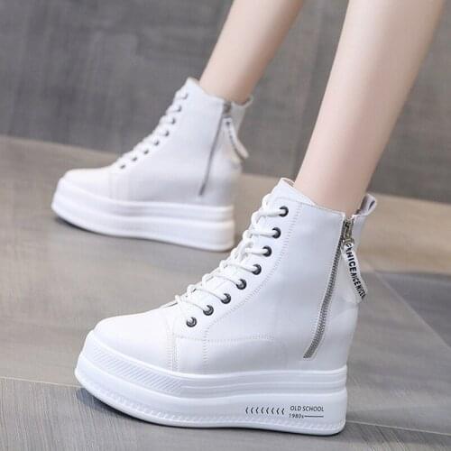 2021 new Black Platform Warm Winter Womens Casual Shoes Breathable Russia Style Fashion Ins Cool Ankle Chelsea Boots size 34-40