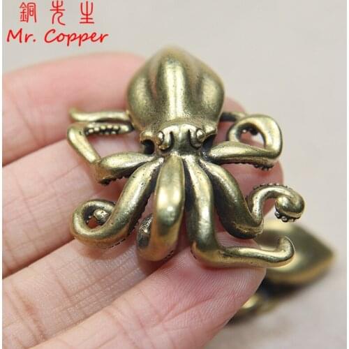 Antique Brass Octopodidae Figure Ornaments Retro Copper Octopus Cuttlefish Desk Decorations Accessories Keychain Pendant Decors