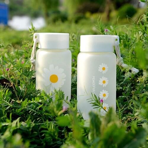 500ml Water Bottle Little daisy Matte Portable Water Cup Juicing Milk Bottles Tea Cup Female Student Creative Handy Cup