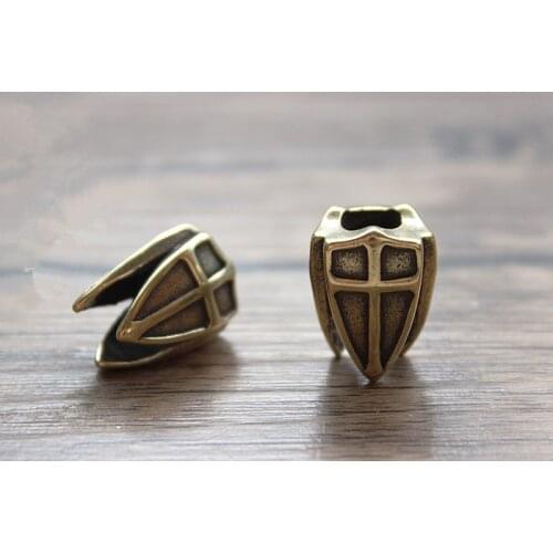 Brass Three-sided Shield Knife Beads Blade Hanging Buckle Phone Pendant EDC Multi Tools Umbrella Rope Pendant