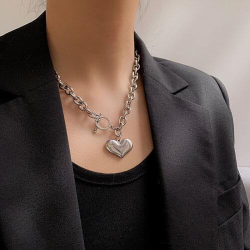 KMVEXO Punk Hip Hop Stainless Steel Heart Pendant Necklace for Men Women Minimalist Casual Cuban Chain Toggle Clasp Chokers LOVE
