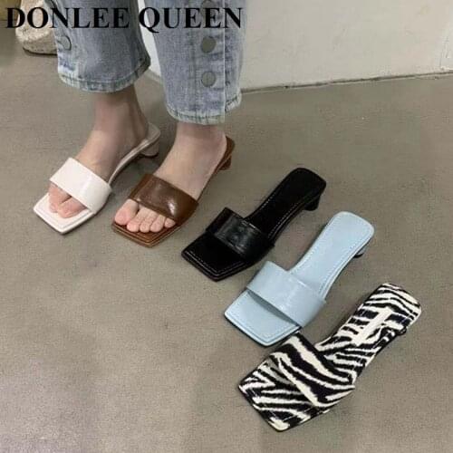 Fashion Zebra Pattern Slippers Women Mules Elegant Low Heels Peep Toe Sandal Brand Design Summer Slides Outdoor Flip Flops Mujer