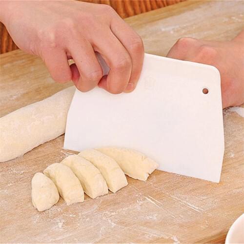 Baking Pastry Cutter Plastic Pizza Dough Scraper Cutter Fondant Kitchen Accessories Cake Decoration Tools