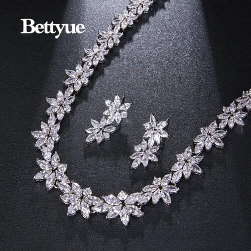 Bettyue Brand Fashion Charm Luxury Cubic Zircon White Gold Color Flower Shape Jewelry Sets For Woman Simple Wedding Party Gifts
