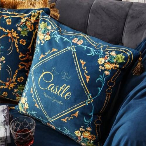 American Pillowcase Sofa Cushion Pillowcase Velvet Cushion Cover American Retro Light Luxury Bed Tassel Hug Pillowcase for room