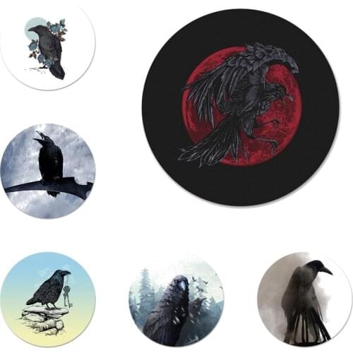 Crow sat on the skull and raven on a moonlight Icons Pins Badge Decoration Brooches Metal Badges For Backpack Decoration 58mm