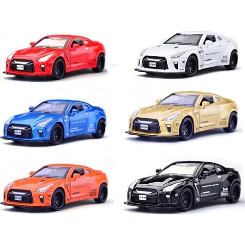 1:32 japanes GTR Race Alloy Car Model Diecasts Toy Vehicles Toy Cars Pull Back Flashing For Children Boy Gifts Toy Free Shipping