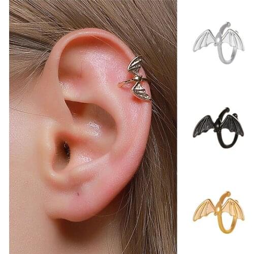 Fashion Punk bat Wing Earrings For Women Girls New Design Simple Style Animal Clip Ear Jewelry Party Gifts 2 pieces