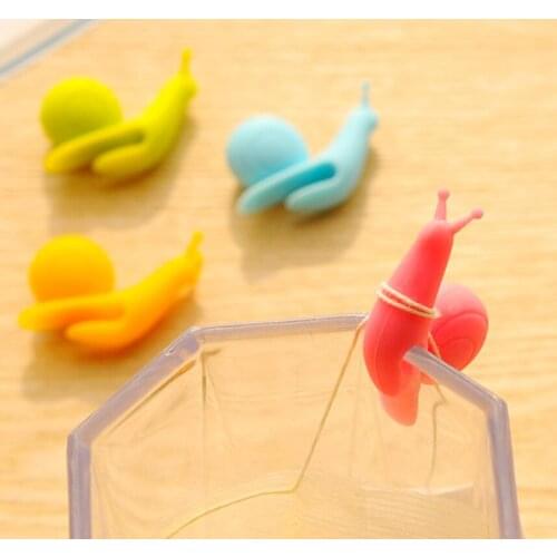 1pcs Mini Colorful Silicone Cute Snail squirrel Shape Tea Bag Holder Cup Tea Tools Clips Mug Hanging Tool Cup Decoration Tool