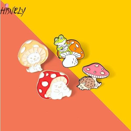 Creative cartoon animal mushroom brooch enamel pin metal frog hedgehog kitten brooch ladies cat pin badge gift