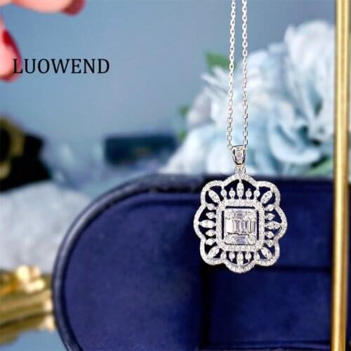 LUOWEND Solid 18K White Gold Pendant Necklace Real Diamond Necklace Luxury Palace Design Pendant for Women Wedding Anniversary