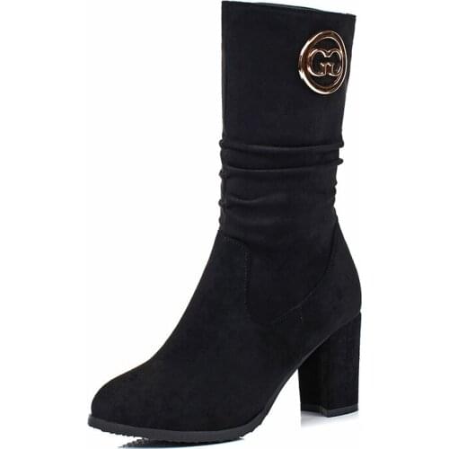 Fashion is thick with high with 2018 new point size code 30-4300 boots in female, 18813