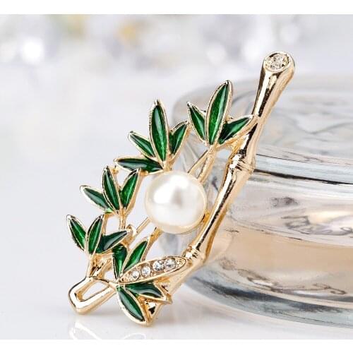Factory Direct Brooch Pin European And American Fashion Alloy Rhinestone Bamboo with Pearl Brooch Jewelry Spot