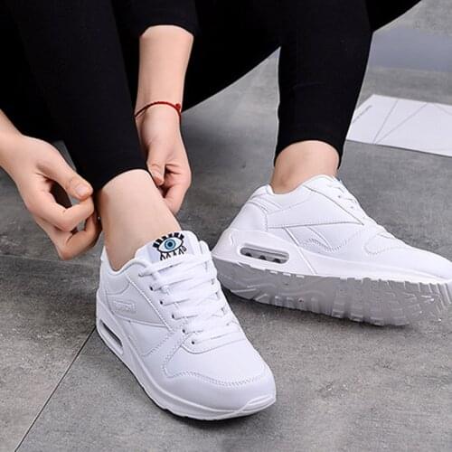 Breathable Comfortable Air Cushion Casual Shoes Women Sneakers 2021 Brand Lace Up Flat Shoes Woman Plus Size White Walking Shoes