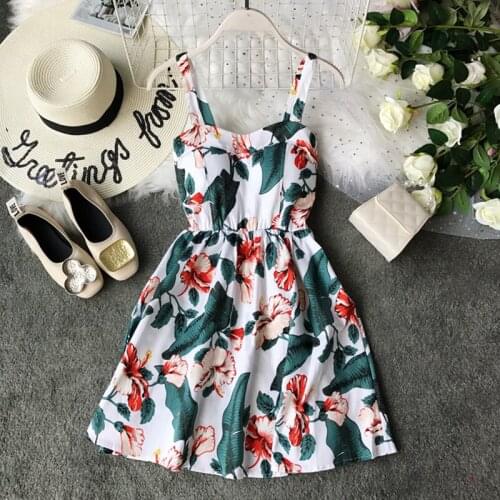 2021 Summer New Printed Spaghetti Strap Dress Female Cyber Celebrity A-line Slim Beach Short Dress with Chest Pad ML830