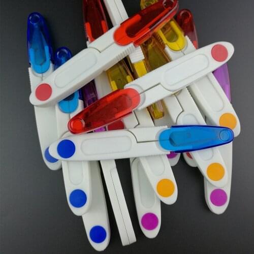 1pcs U Shape Cross Stitch Scissors DIY Portable Lid Safety Plastic Handle Yarn Scissors Embroidery Tailors Sewing Supplies