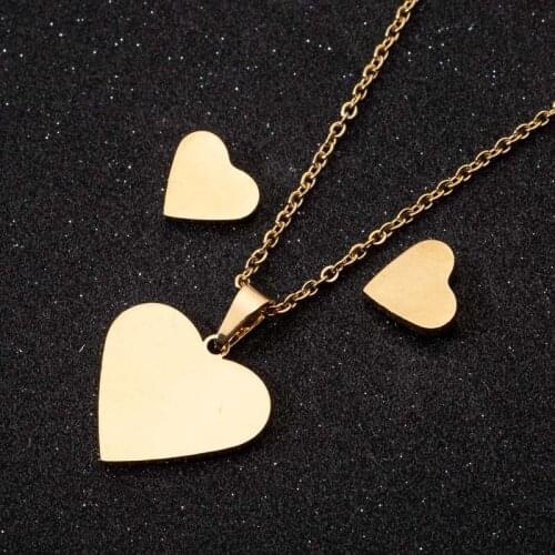Hfarich Simple Dainty Gold Color Flat Heart Steel Necklaces Pendants for Girlfriend Mom Sister Thanks Giving Day Gift
